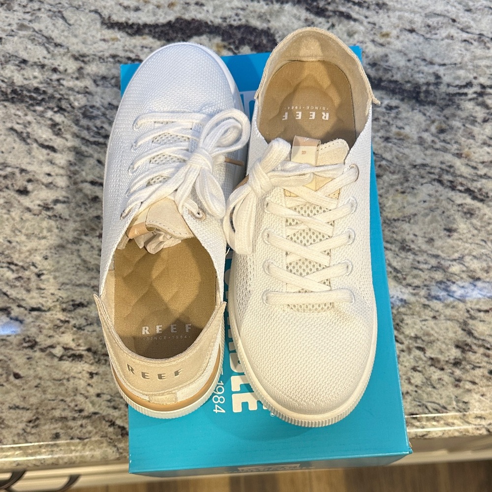 Reef Neptune White Lace-Up Sneakers